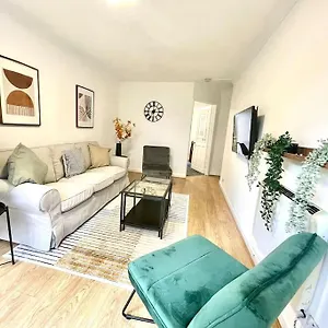 Holiday home 3 Bedroom Luxury House For Six, Southampton