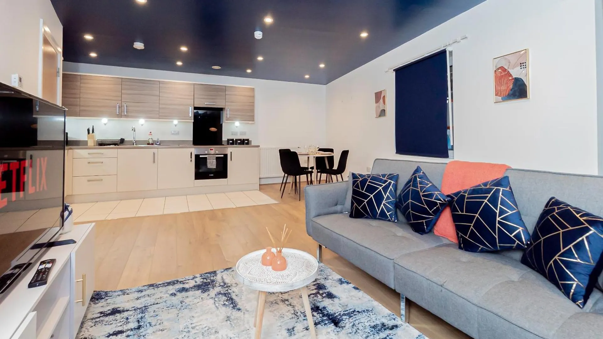Holiday home Modern 2Br Retreat In Southampton - Balcony, Free Parking & Wifi Villa